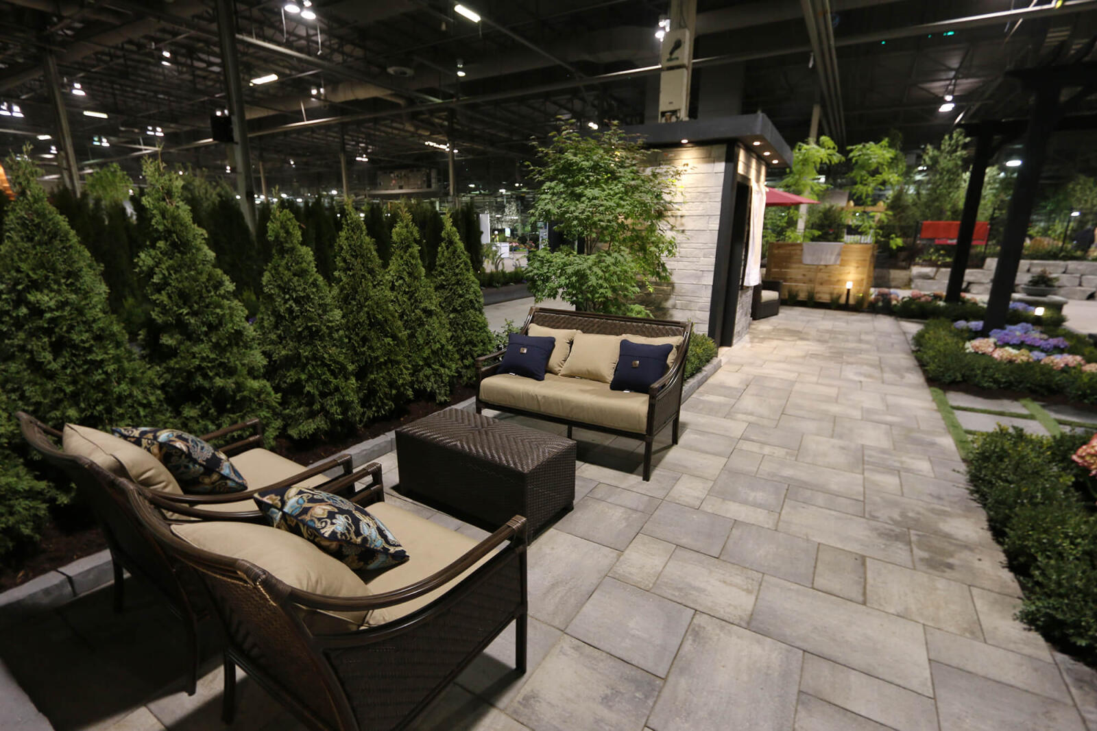 feature garden at home and garden show