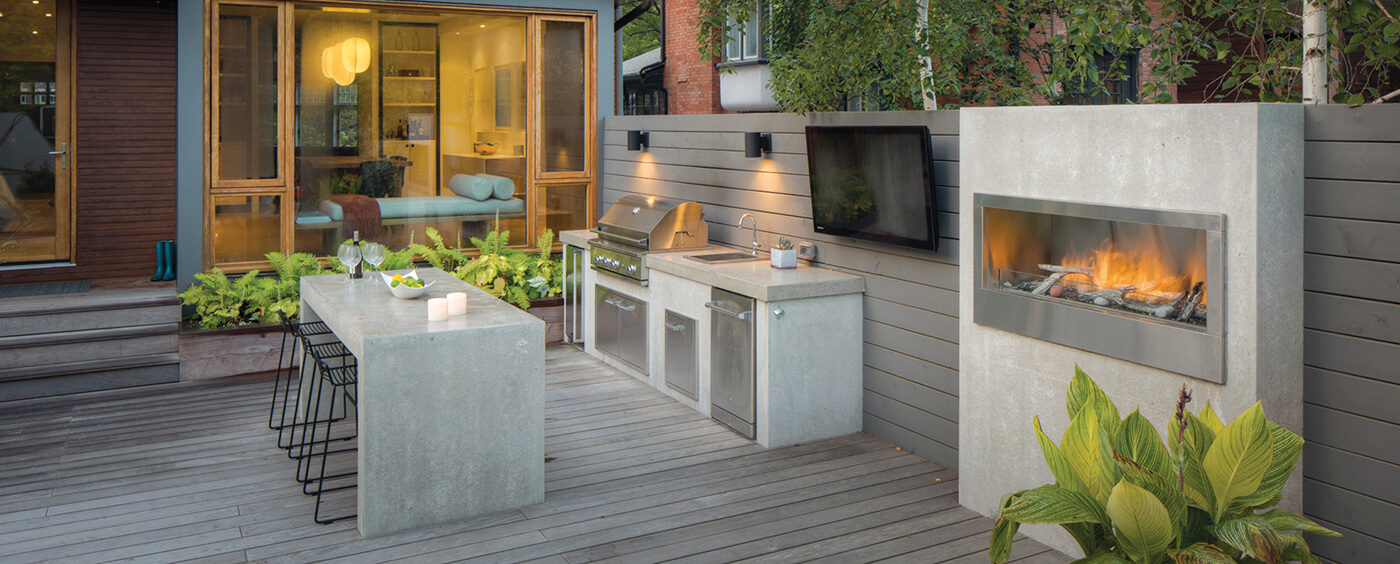 backyard desk with concrete elements