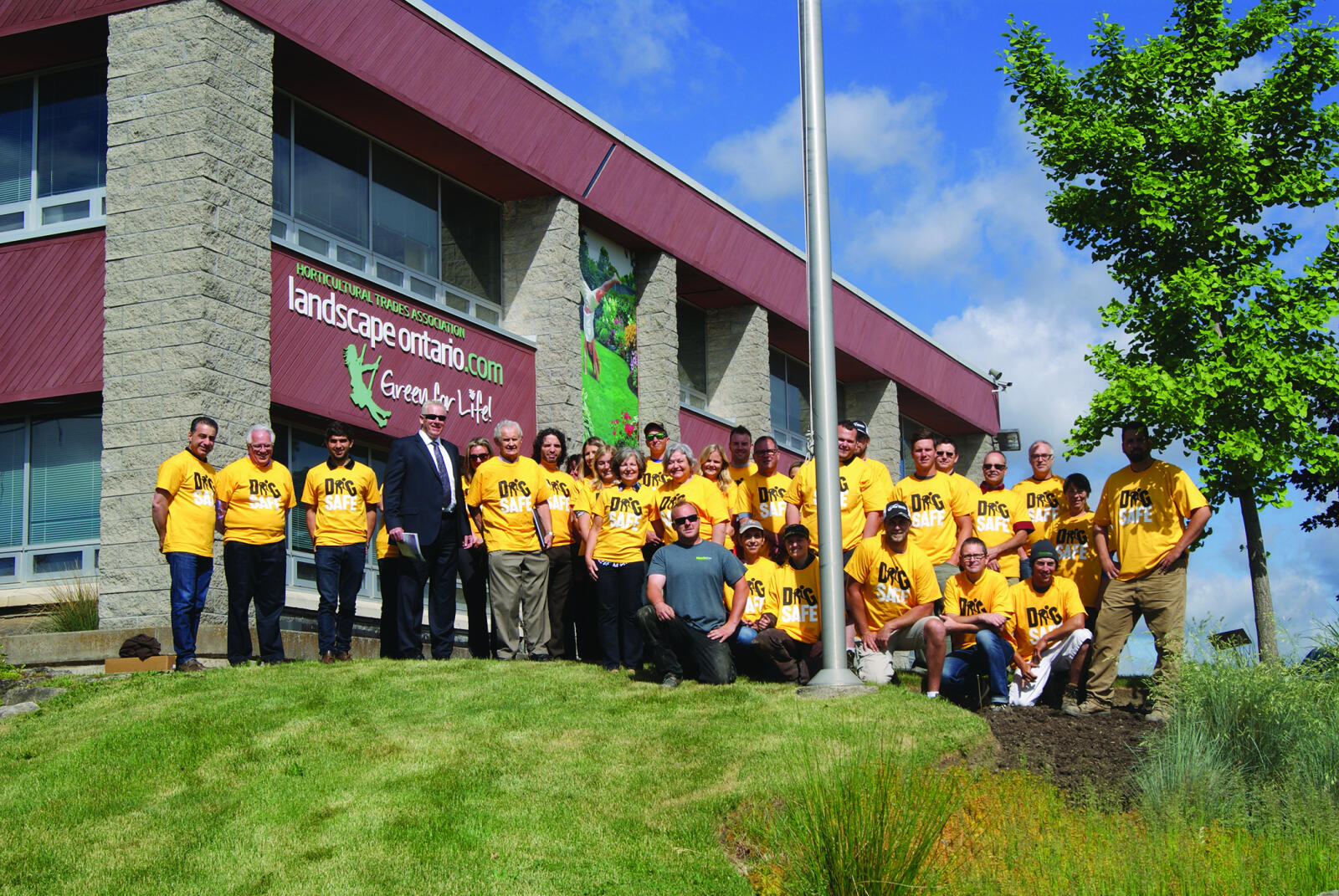  LO home office raised the Dig Safe flag to mark Dig Safe Month in Milton with Acting Mayor Cindy Lunau in attendance.