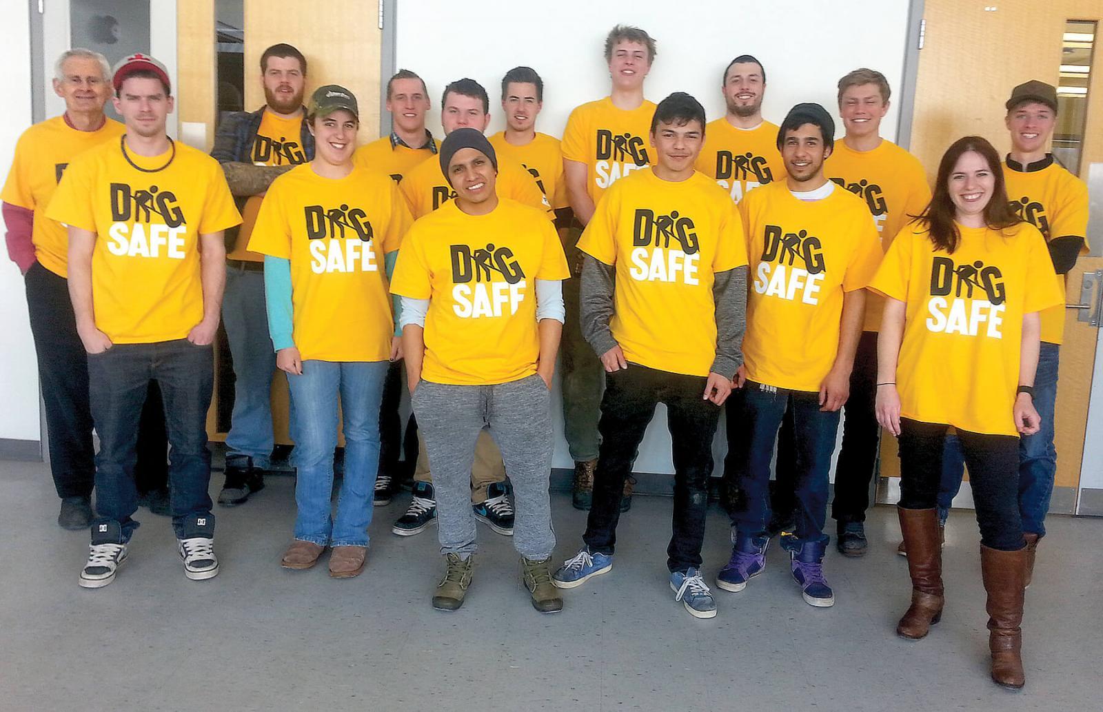 Students from Mohawk College celebrate Dig Safe Day.