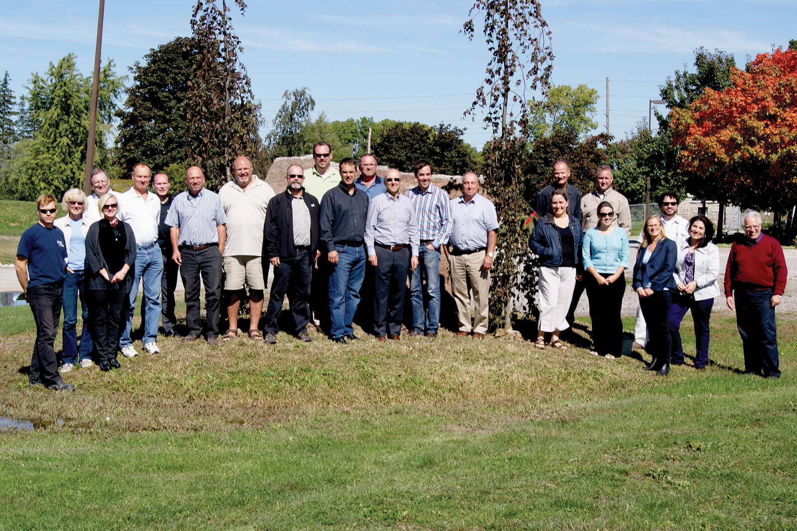 Members of the Landscape Ontario provincial board of directors were joined by CNLA staff at LO home office in Milton to take part in planting trees on National Tree Day, Sept. 25. In recognition of the day, two ‘Purple Fountain’ beech trees were planted.