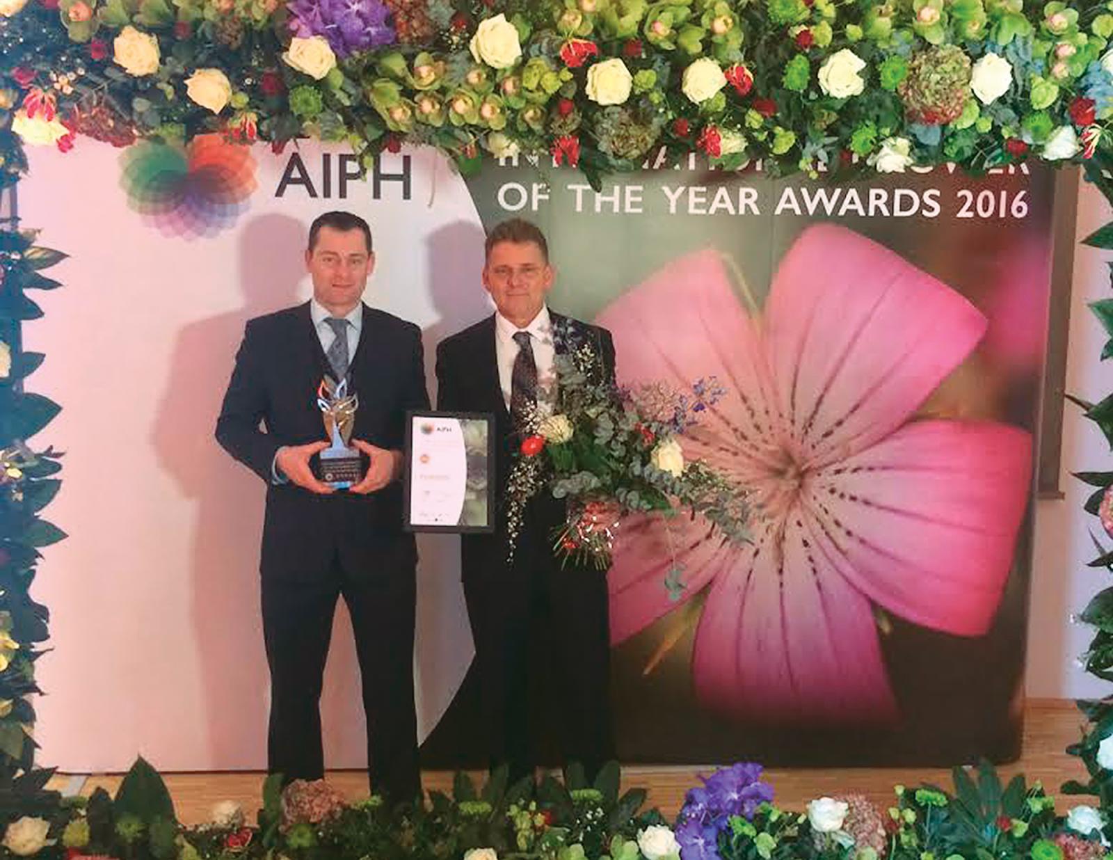 Matthew (left) and Maklin Tillaart (right) of Dutchmaster Nurseries won bronze at the  AIPH Grower of the Year Awards in Essen, Germany.