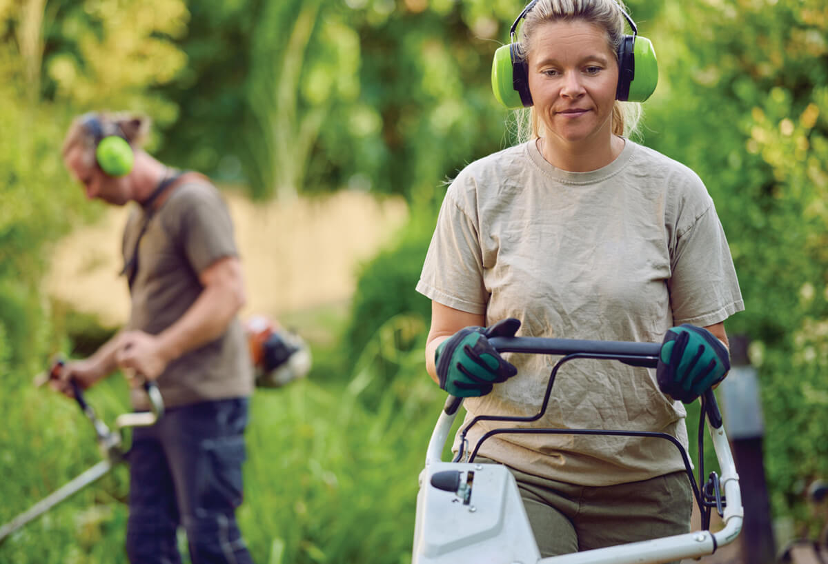 Ontario supporting women and families in the trades