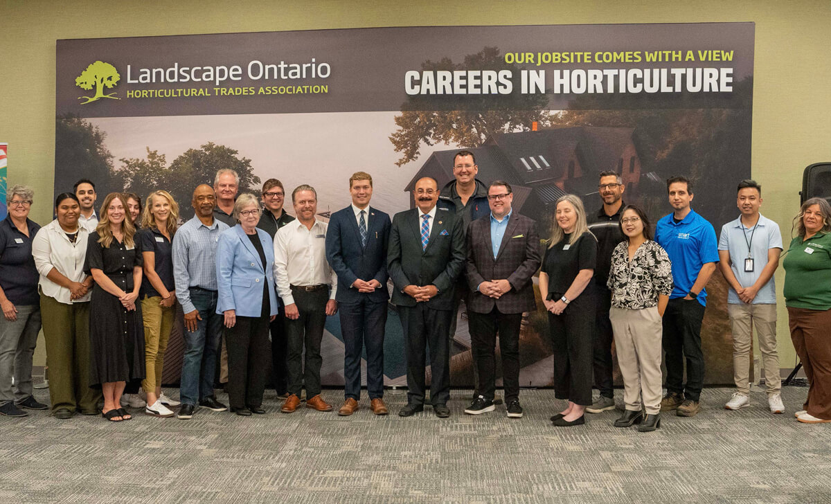 Ontario announces funding to support training of skilled landscape and horticulture professionals